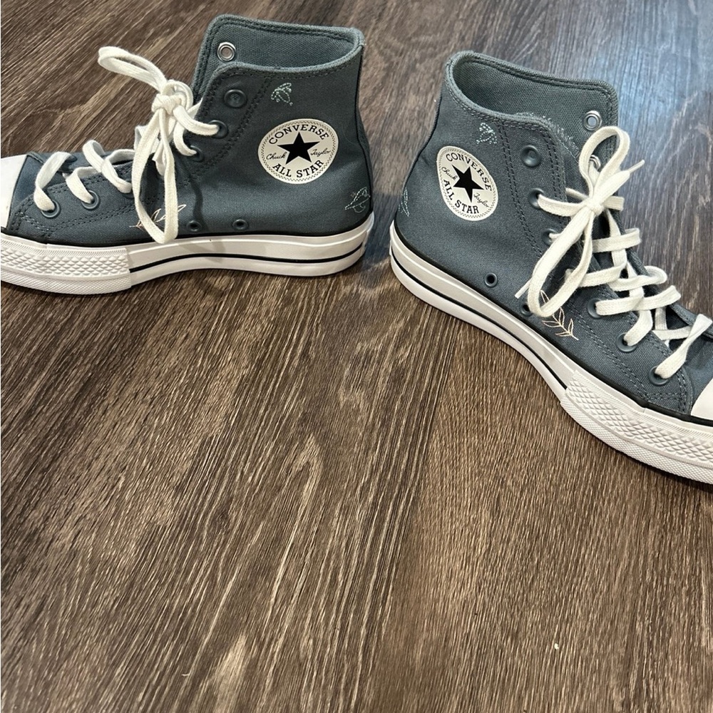 Platform Converse - image 2